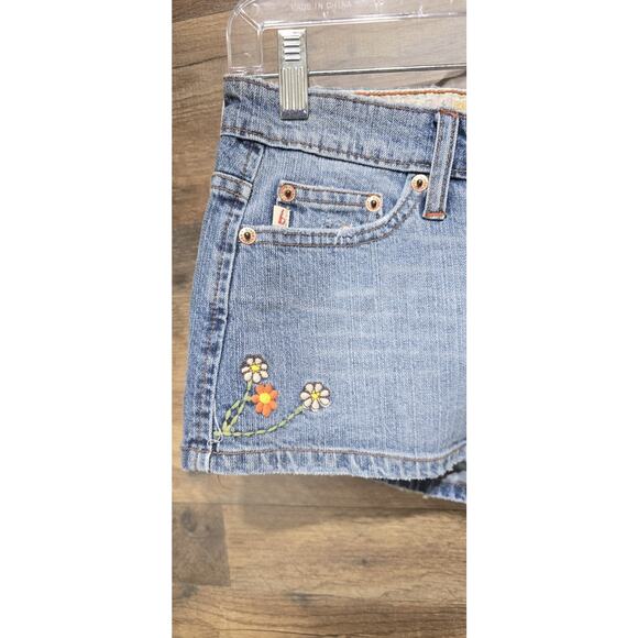 BONGO Y2K Jean Shorts Embroidered Floral New w Tag - Picture 2 of 12